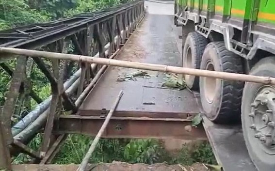 Bridge in Deplorable Condition at Pecharthal : Public unable to cross the route, vehicles stranding Bridge in Deplorable Condition at Pecharthal : Public unable to cross the route, vehicles stranding